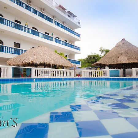 Kevin'S Tolu By Bernalo Hotels Exterior photo